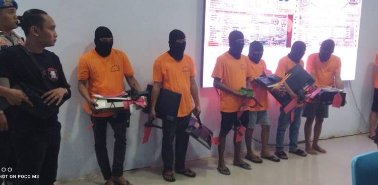 Enam Pria Pemalsu STNK di Kendari Ditangkap, Polisi Bongkar Sindikat