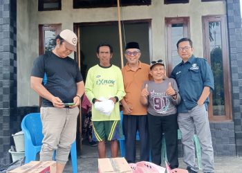 Semangat Kolaborasi Untuk Kemanusiaan, Ika Smanwa Beri Bantuan Korban Kebakaran Rumah